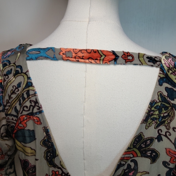 Altar'd State Paisley Elegant Green Bell Sleeve Velvet Dress Size Medium - Picture 9 of 12